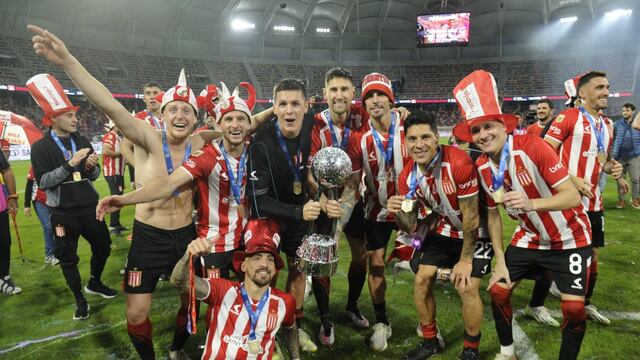 Estudiantes venció en penales a Vélez y se coronó con la Copa de la Liga Profesional | RESUMEN Y GOLES