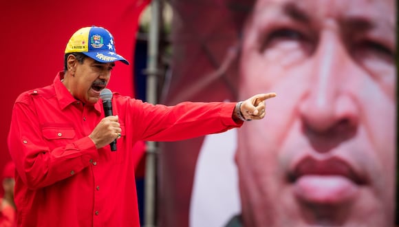 El presidente de Venezuela, Nicolás Maduro, ofrece un discurso tras la marcha oficialista en Caracas el 4 de febrero del 2024. (EFE/ Rayner Peña R.).