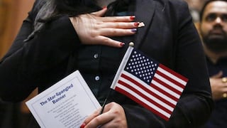 EE.UU. quiere desnaturalizar a 384 migrantes y va por más: abogada explica quiénes podrían perder la ciudadanía