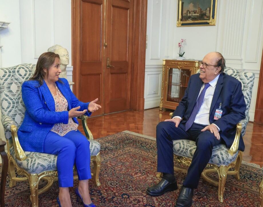 La mandataria recibió en Palacio de Gobierno al presidente del BCRP. FOTO: Presidencia
