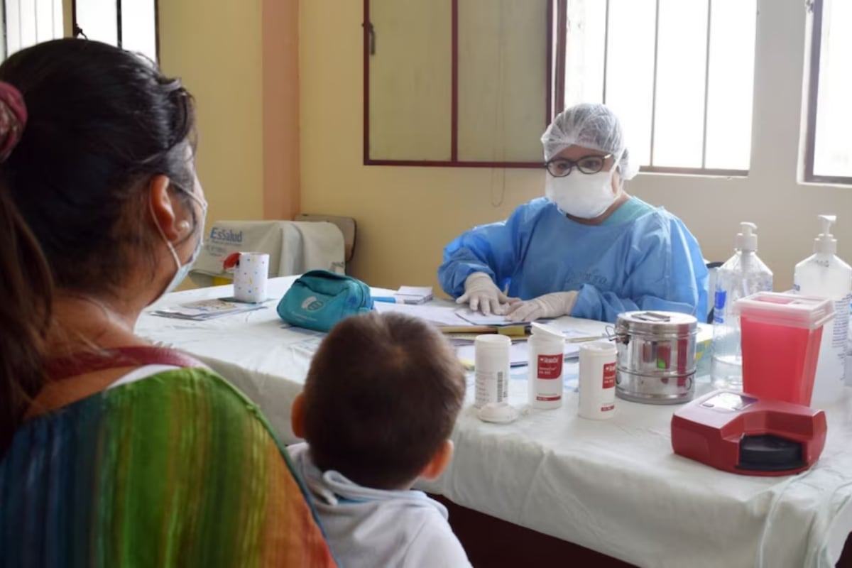 Solo Callao y Tumbes alcanzan el nivel ideal de cobertura de vacunación infantil contra la enfermedad. (Foto: Andina)