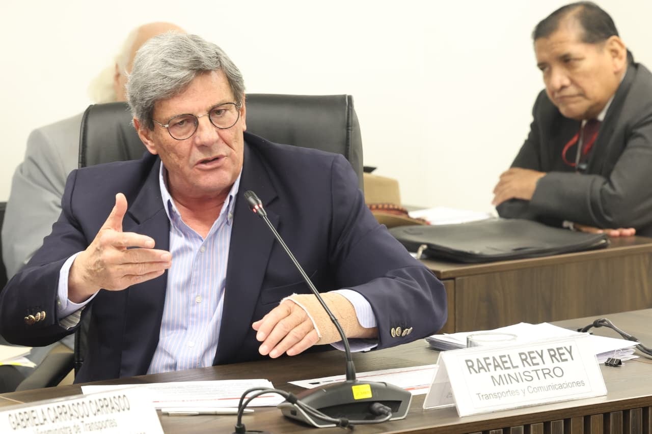 Luis Galarreta no descarta que Rafael Rey asuma un nuevo cargo en el Gobierno tras su renuncia al MTC