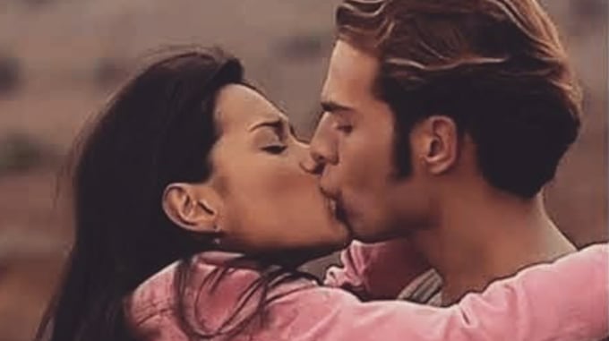 “La mujer en el espejo” es una producción de fantasía que cuenta la historia de Juliana Soler (Foto: RTI Televisión)