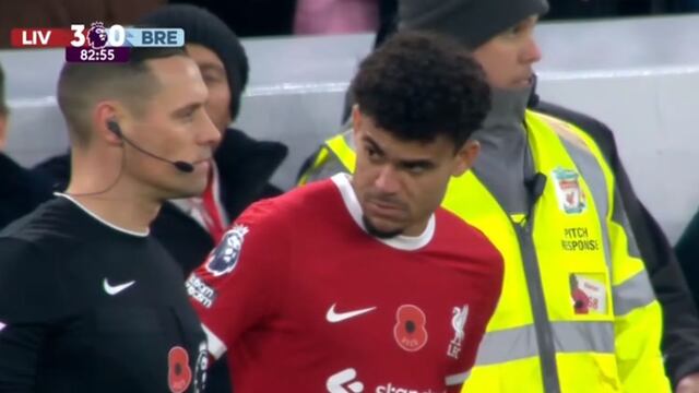 Aplausos de pie: la emotiva ovación a Luis Díaz en Anfield tras liberación de su padre | VIDEO 