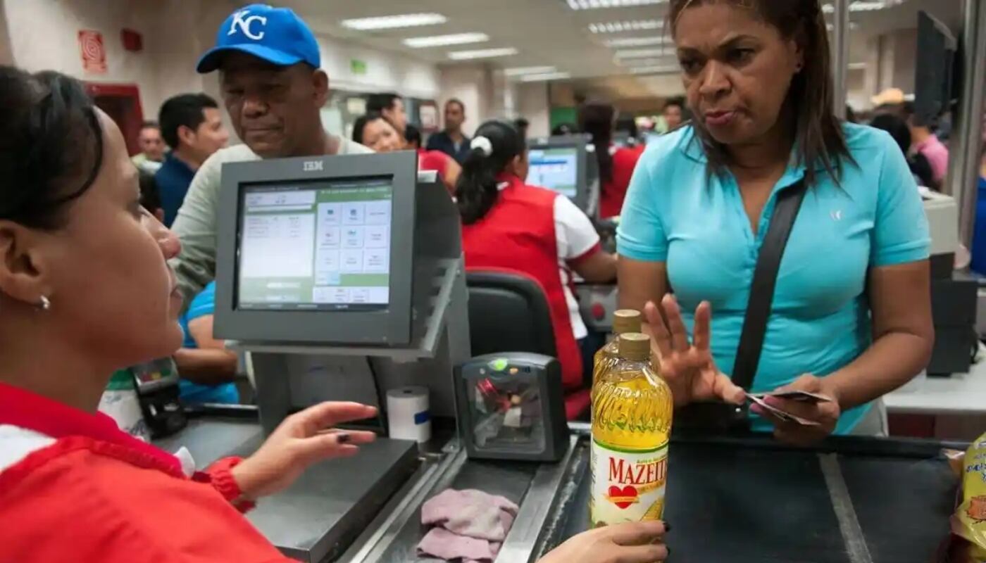 El MPPE anunció el pago del bono de alimentación llamado Cestatickets a los docentes activos y obreros en todo el país.