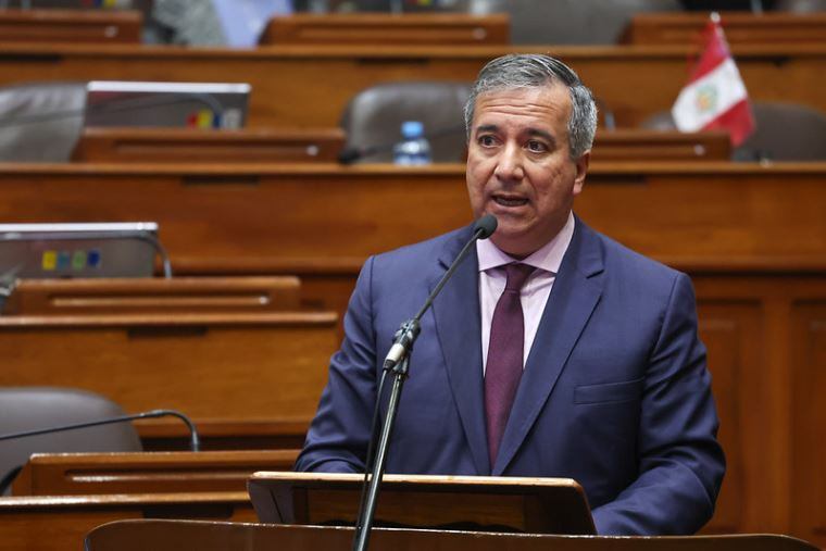 El ministro de Economía y Finanzas, Raúl Pérez Reyes, se presentó ante la Comisión de Economía del Congreso.