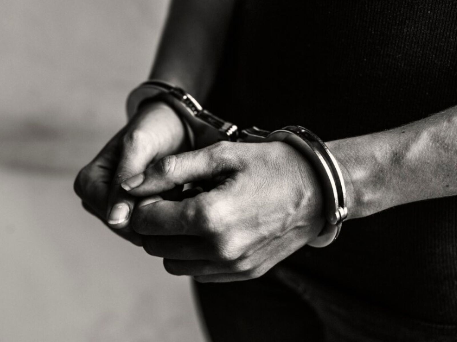 En estos días, se han registrado distintas detenciones a inmigrantes latinos por parte del ICE. (Créditos: Imagen referencial | Freepik)