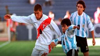Con Miguel Rebosio en la defensa, Waldir Sáenz en el ataque y con gol del ‘Diablo’ Carazas: así fue el último triunfo de Perú ante Argentina
