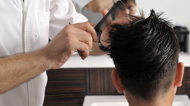 ¿Los colegios pueden obligar a los escolares a cortarse el cabello? Indecopi indica lo siguiente