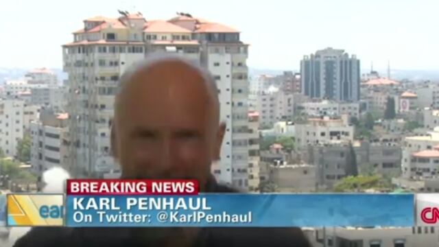 Periodista de CNN casi es alcanzado por un misil en Gaza