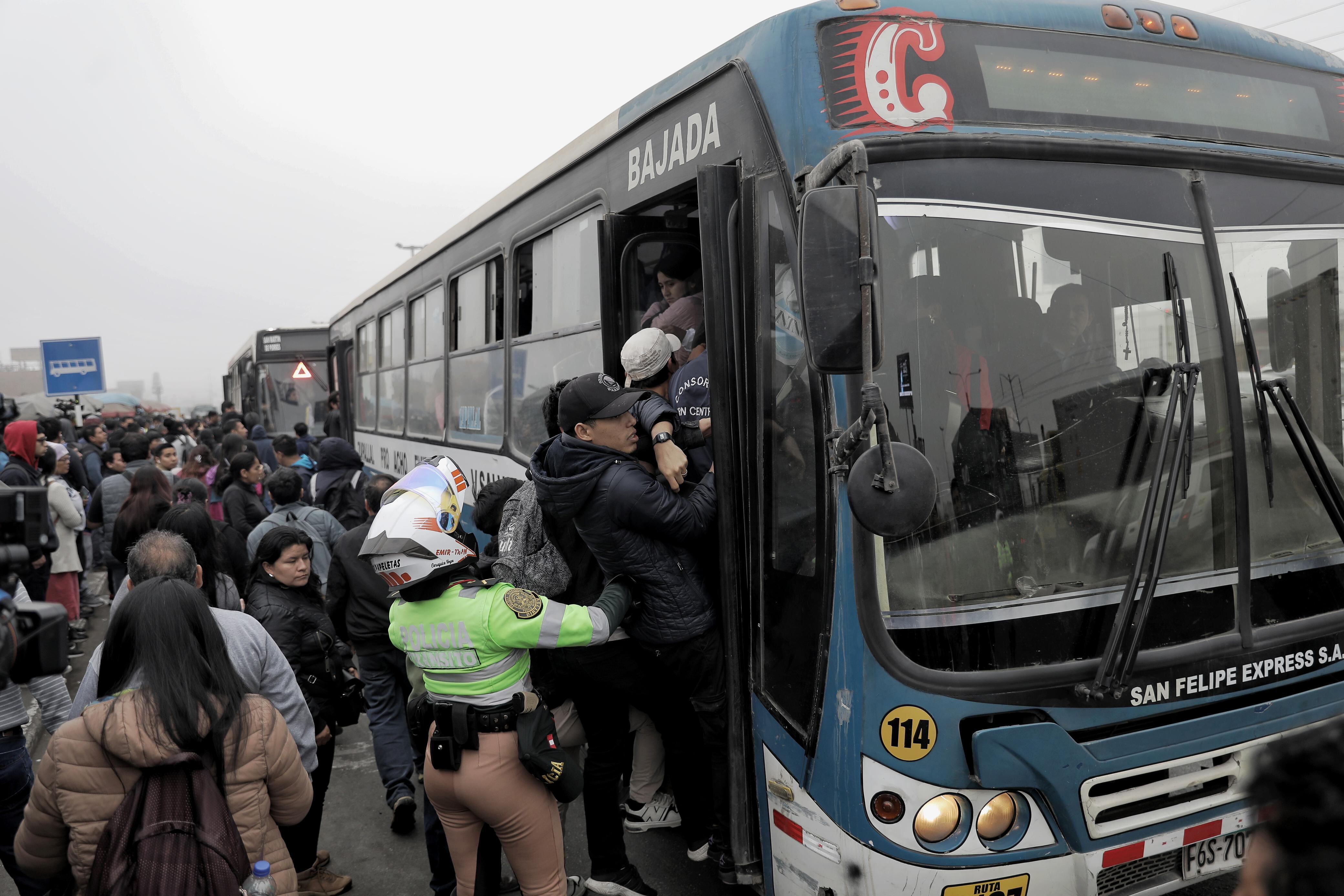El transporte público se encuentra en crisis hace décadas