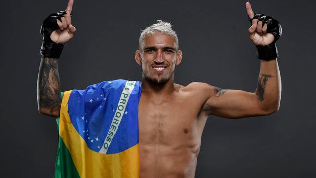 Oliveira es campeón de peso ligero de UFC: venció a Chandler por TKO en el UFC 262