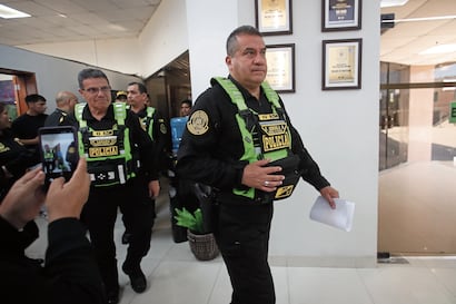 Diputados de Renovación Popular exigen la renuncia de Óscar Arriola como comandante general de la PNP