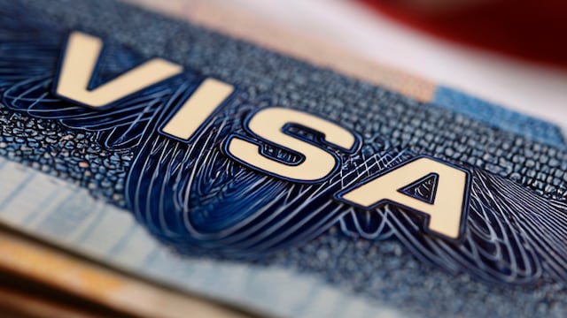 EE.UU. congela visas de inmigrante para 75 países: abogada explica qué significa, a quiénes afecta y qué se puede hacer
