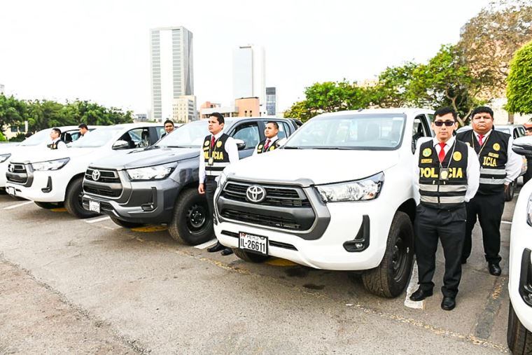 El ministro Romero entregó una flota de 180 vehículos a la Policía Nacional del Perú. Esta adquisición tuvo una inversión que supera los 20,5 millones de soles. (Foto: Mininter)