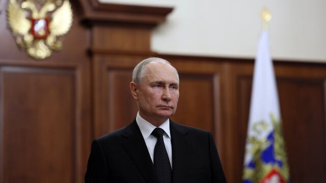 Putin califica a la campaña militar rusa en Ucrania como su “máxima prioridad”