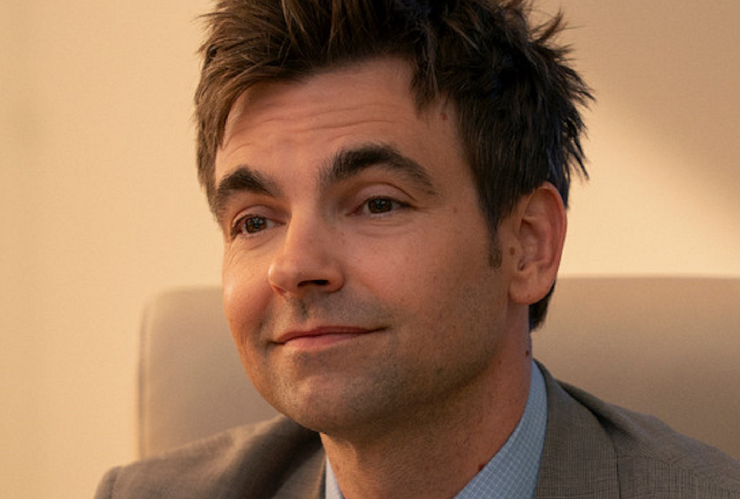 Drew Tarver es parte del elenco de esta comedia deportiva de Netflix y repite su rol secundario en la segunda temporada (Foto: Netflix)