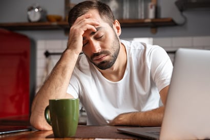 La resaca de la que nadie habla: por qué un evento social puede dejarte vacío y sin energía