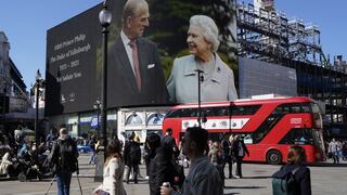 El Reino Unido guarda un minuto de silencio por el difunto príncipe Felipe 