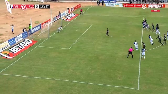 Hernán Barcos falla penal en el Alianza Lima vs Alianza Atlético | VIDEO