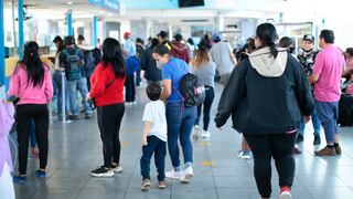 La Victoria: ciudadanos llegan a terminales para viajar al sur del Perú pese a recomendación de postergar viajes por bloqueos