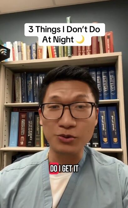 El especialista recomendó no superar los 50 decibeles y medir el sonido con apps si el dispositivo no tiene regulador. (Foto: @doctor.bing)