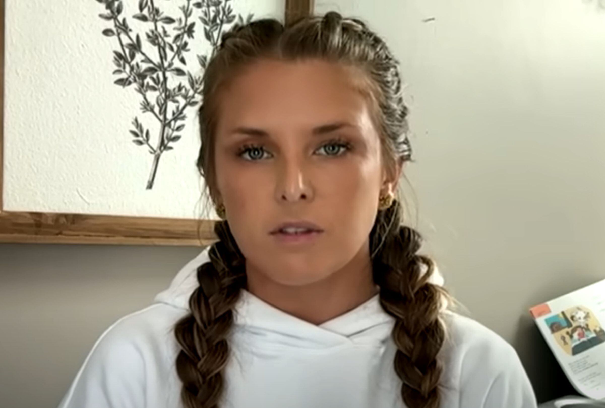 VIDEO VIRAL | En esta imagen se aprecia a mujer que rescató a su sobrina luego de ver cómo la secuestraban. (Foto: Inside Edition / YouTube)