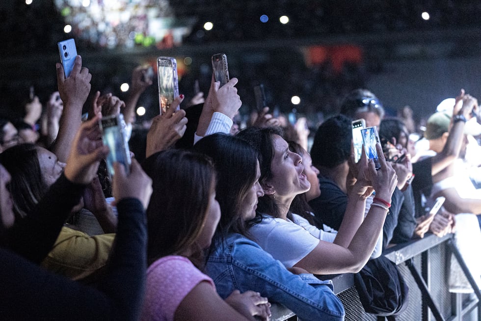 El evento de salsa que fue reprogramado se llevó a cabo la noche del jueves 24 en el Estadio Nacional. (Foto: Paloma del Solar)
