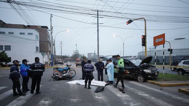 Cercado de Lima: motociclista murió tras chocar con un automóvil en cruce de avenidas Naciones Unidas y Arica