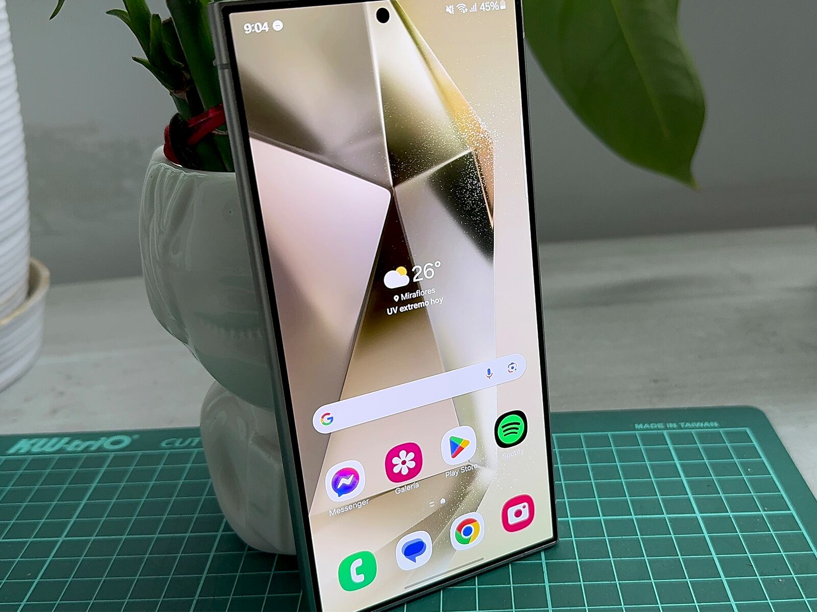 REVIEW | El Samsung Galaxy S24 Ultra dota a su pantalla de una protección Corning Gorilla Glass Armor. (Foto: MAG - Rommel Yupanqui)