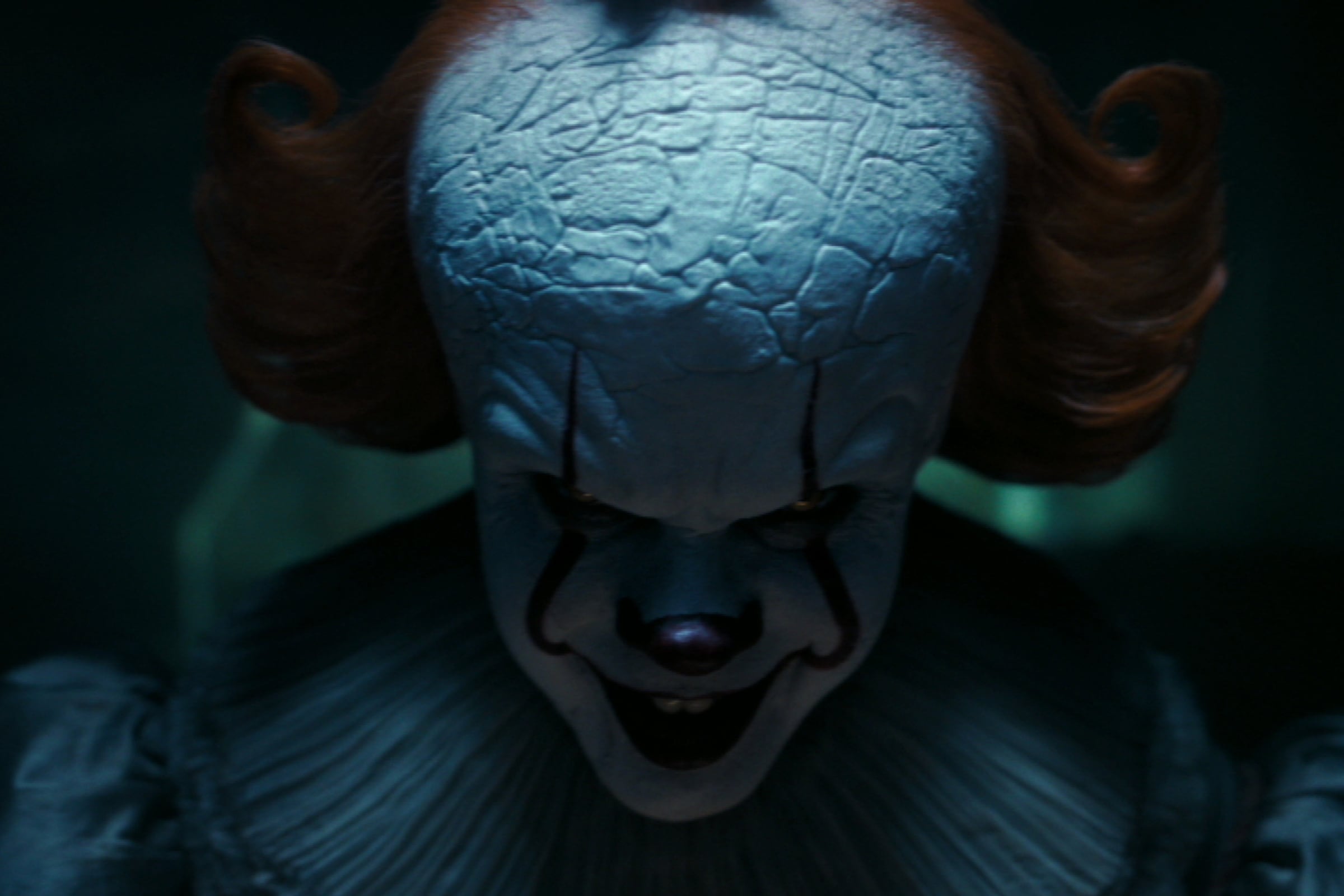 Bill Skarsgård como el payaso Pennywise en la serie "IT: Bienvenidos a Derry" (Foto: HBO)