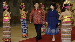 Cumbre APEC se volvió colorida con las camisas que vistieron los mandatarios [FOTOS]