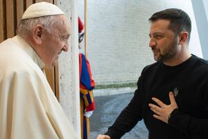 Zelensky en la muerte del papa Francisco: “Rezó por la paz en Ucrania y por los ucranianos”