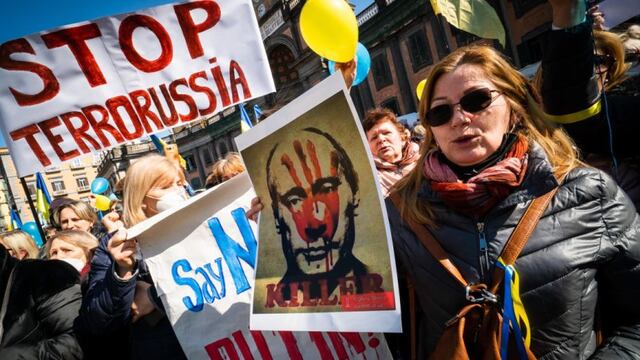 Cientos de miles de manifestantes en todo el mundo contra invasión rusa | FOTOS