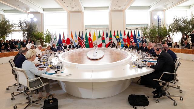 El G7 amenaza a Irán con “medidas importantes” si sigue transfiriendo misiles a Rusia