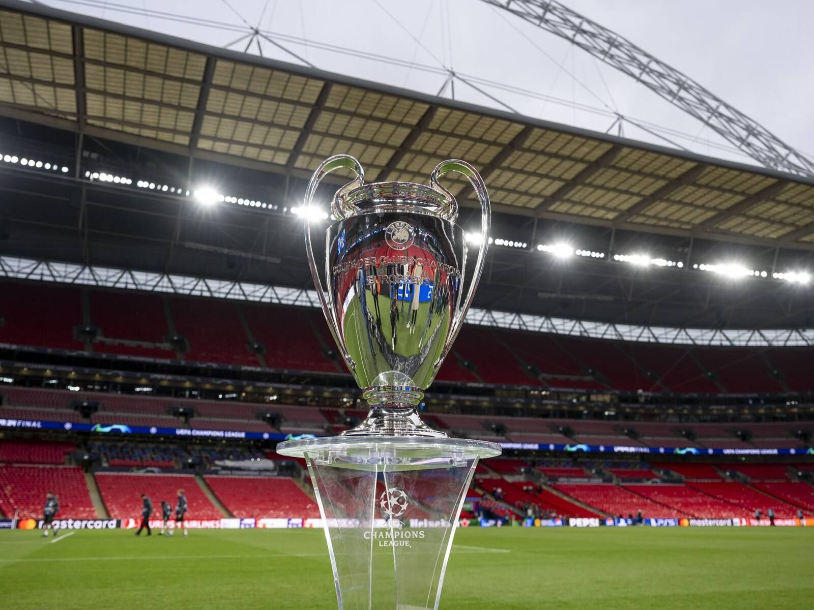 Hasta ahora, cada equipo participante disputaba seis partidos en la fase de grupos, con un partido en casa y otro fuera ante cada rival. Ahora cada equipo jugará al menos ocho partidos. (Foto: AFP)