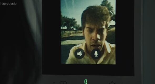 Al final de "La jefa", Nacho llega a la casa de campo de Beatriz y logra hablar con Sofía (Foto: Netflix)