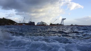 Comenzaron los trabajos para intentar retirar el Costa Concordia [FOTOS]
