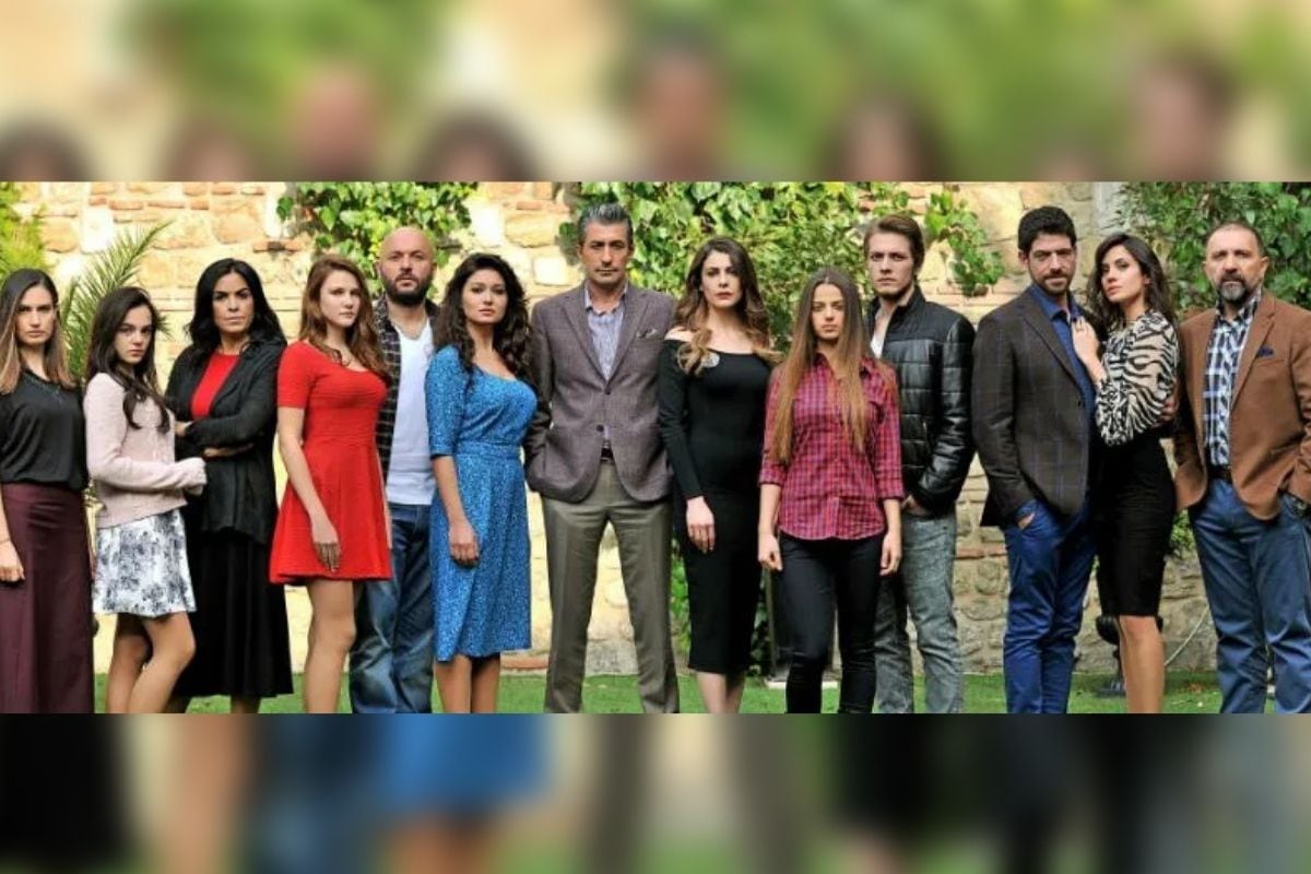 Elenco de la telenovela turca "Paramparca: vidas cruzadas" (Foto: Star TV)