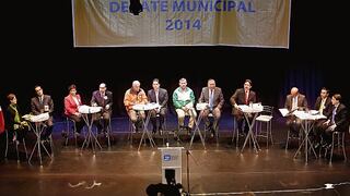 Ausencia de Castañeda y críticas a Villarán marcaron el debate