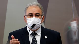 Coronavirus en Brasil: ministro de Salud niega la eficacia de los remedios que Jair Bolsonaro defiende