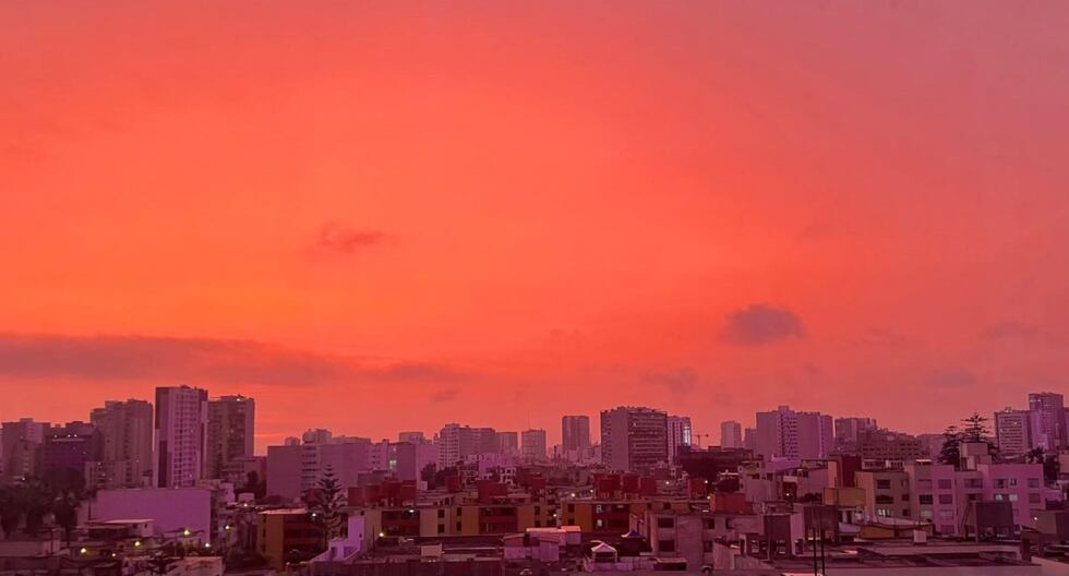 Distritos de la capital presenciaron un cielo rojizo, producto de una serie de sucesos meteorológicos. Foto: Difusión