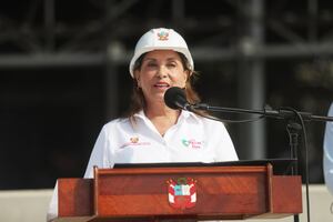 Dina Boluarte: Seguiremos trabajando con “manos limpias y sin que nadie nos pueda manipular ni chantajear”