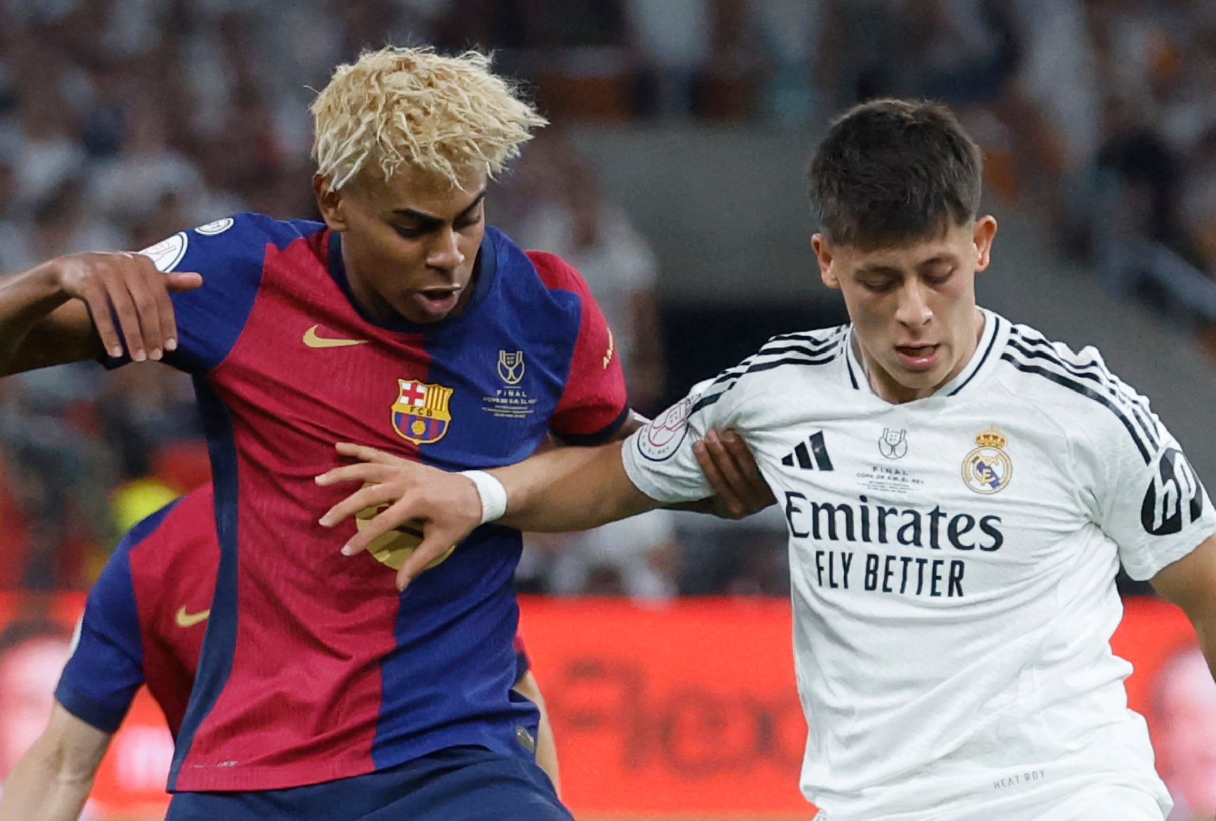 El clásico del fútbol español entre FC Barcelona y Real Madrid definió al nuevo campeón de la Copa del Rey 2025 en los descuentos. (Foto: Pierre-Philippe MARCOU / AFP)