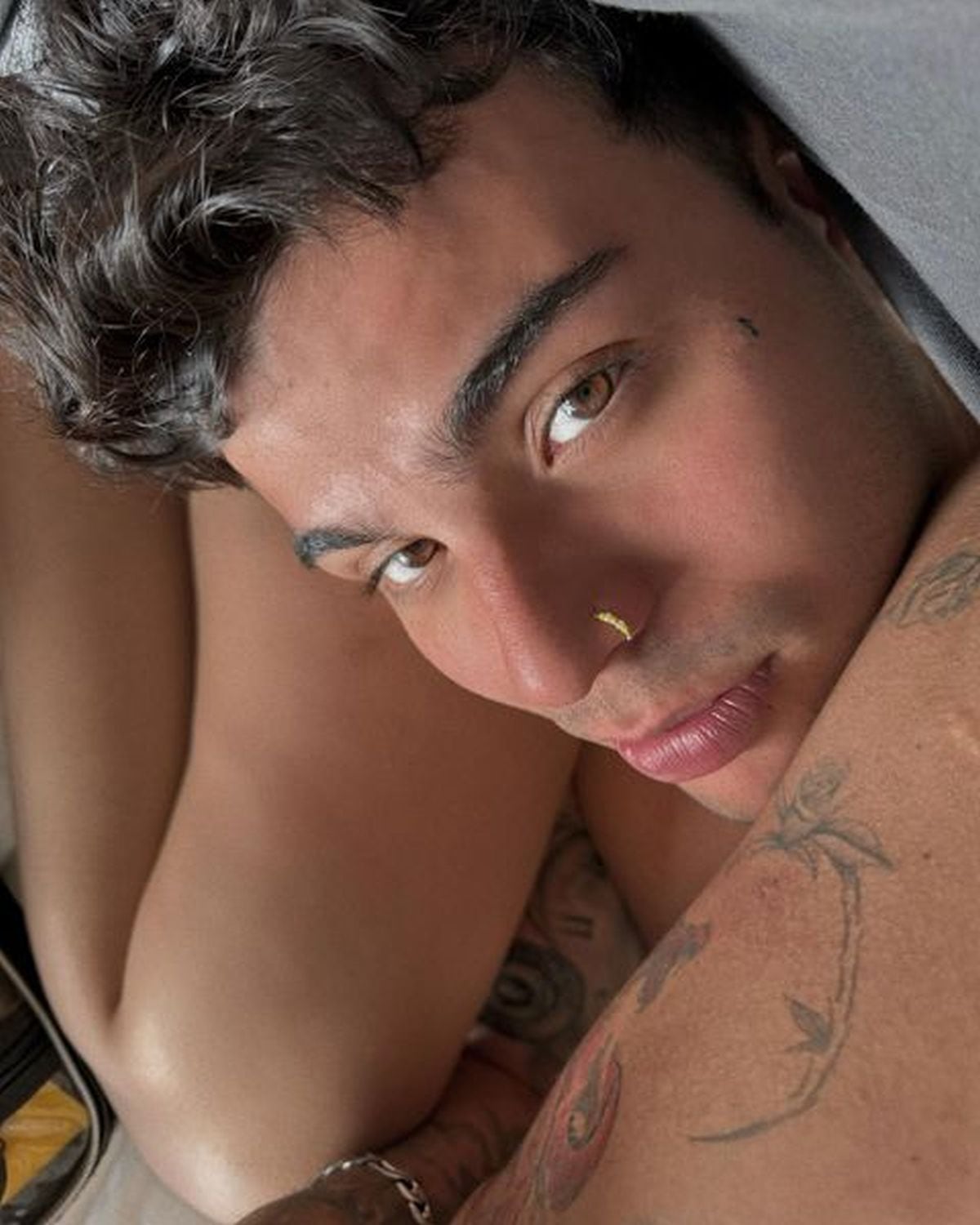 El muchacho también es modelo (Foto: Sebastián Villalobos / Instagram)