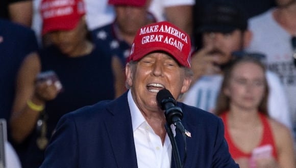 El expresidente Donald Trump pronuncia un discurso durante un evento de campaña en el resort Trump National Doral Miami en Doral, Florida, EE.UU., el 9 de julio de 2024. (Foto de EFE/EPA/CRISTOBAL HERRERA-ULASHKEVICH)