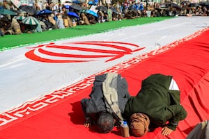 El polémico fondo de US$300.000 millones para Irán por la paz: ¿lo pagará Estados Unidos?