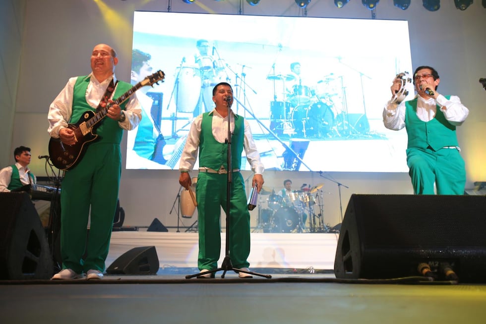 En el 2016, además, Los Mirlos, Eva Ayllón y Cecilia Barraza fueron algunos de los artistas invitados a cantar en la serenata por la celebración de los 489 años de fundación de Lima.