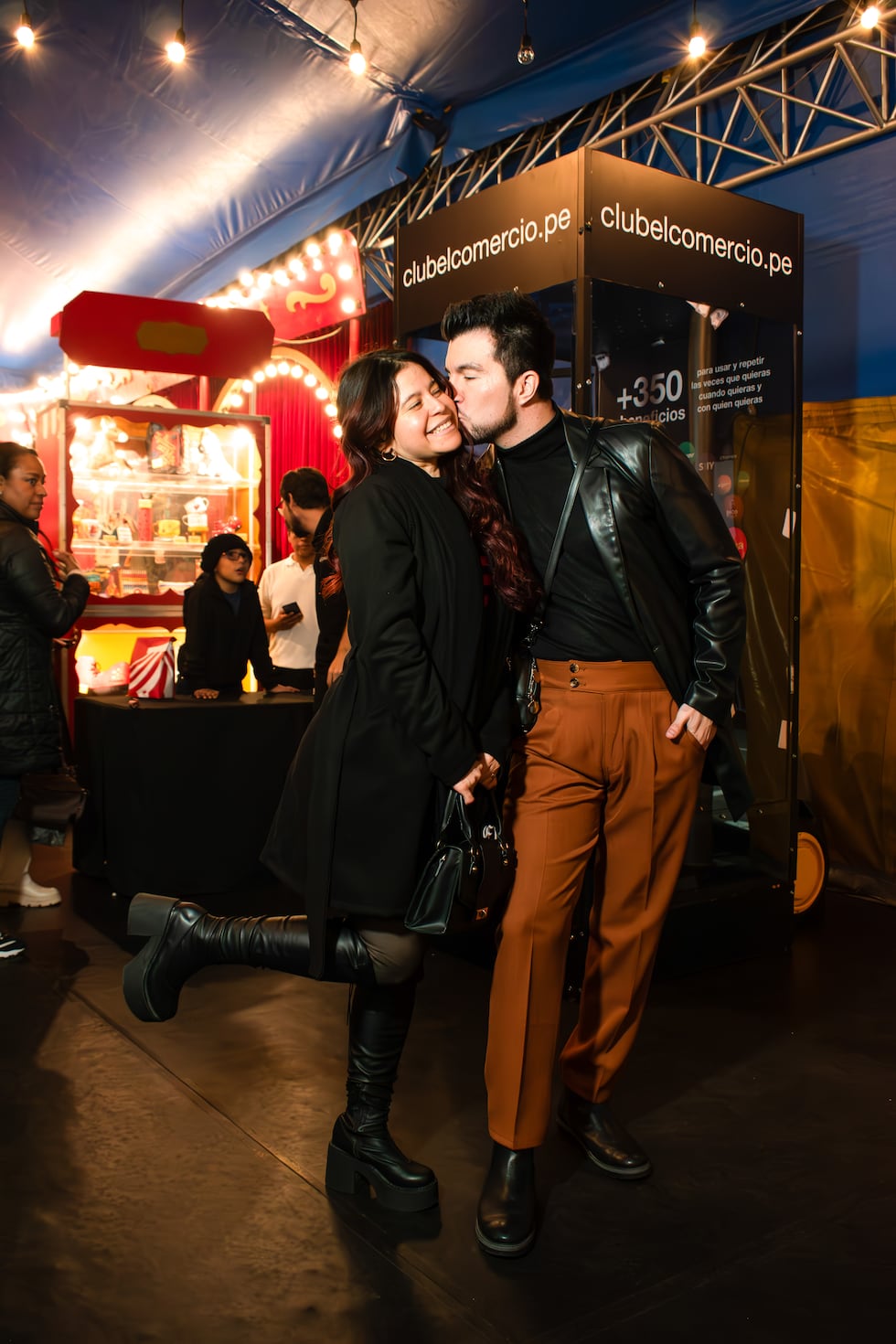 Dali Becerra y Farid Pachas se dan cita en la experiencia inolvidable del circo peruano La Tarumba.