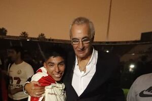 Jorge Fossati: “Agradecidos con Dios porque le podemos dar esta gran alegría al hincha” | VIDEO